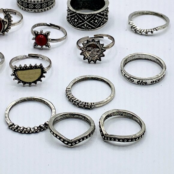 Set of 14 Silver Tone Fashion Rings 7 7.5 8 New - Picture 5 of 5